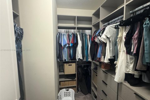 Купить виллу или дом в Окленд-Парк, Флорида 3 спальни, 182.65м2, № 1973595 - фото 22