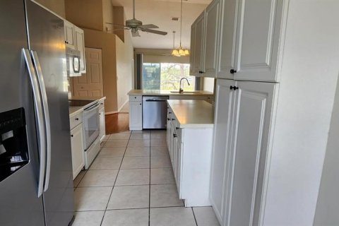 Copropriété à louer à Bradenton, Floride: 2 chambres, 125.05 m2 № 1540628 - photo 4