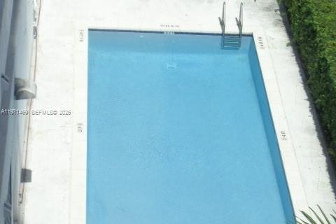 Condo in Miami, Florida, 1 bedroom  № 2042244 - photo 21