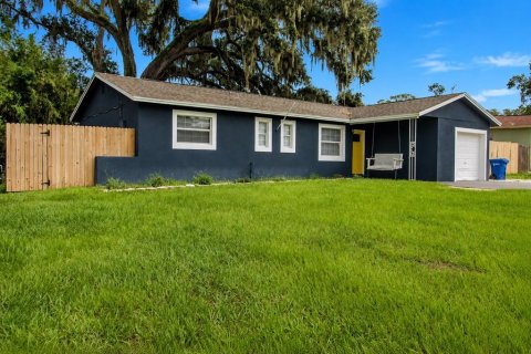 Villa ou maison à Brandon, Floride 3 chambres, 97.92 m2 № 2337362