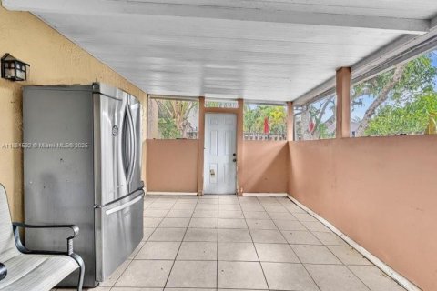 Villa ou maison à vendre à Pembroke Pines, Floride: 3 chambres, 173.08 m2 № 1930429 - photo 26