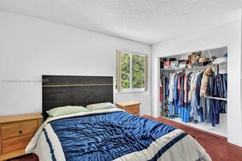 Villa ou maison à vendre à Pembroke Pines, Floride: 3 chambres, 173.08 m2 № 1930429 - photo 16