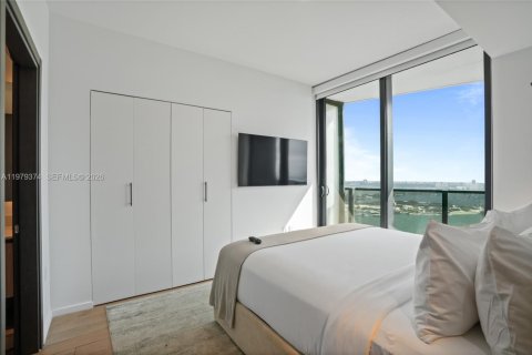 Condo in Miami, Florida, 1 bedroom  № 2046035 - photo 19