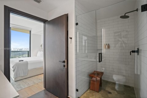 Condo in Miami, Florida, 1 bedroom  № 2046035 - photo 26