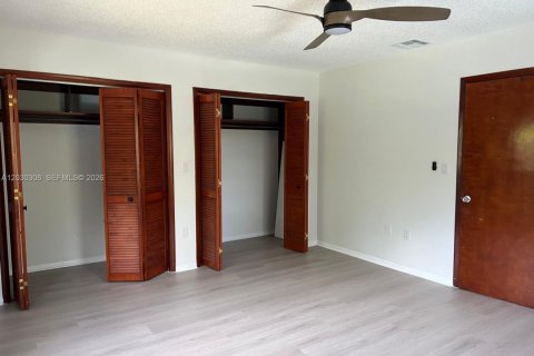 Apartamento en Miami, Florida 1 dormitorio, 63.17 m2 № 2077415