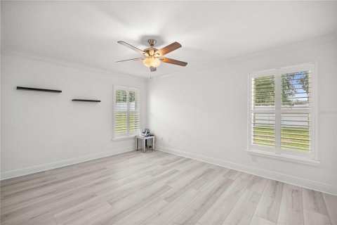 Casa en venta en Oxford, Florida, 3 dormitorios, 163.14 m2 № 2157142 - foto 18