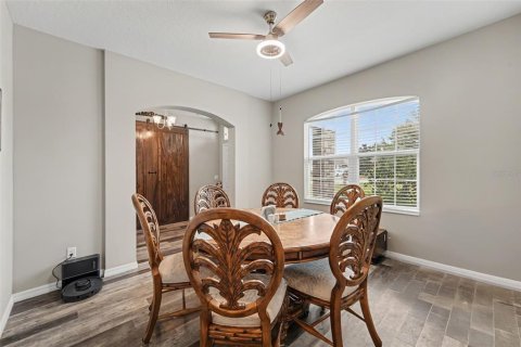 House in Grand Island, Florida 3 bedrooms, 189.71 sq.m. № 2312388 - photo 5
