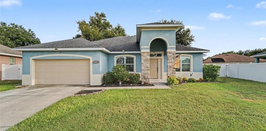 House in Grand Island, Florida 3 bedrooms, 189.71 sq.m. № 2312388