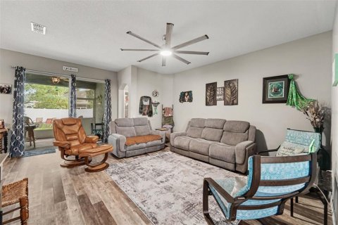 House in Grand Island, Florida 3 bedrooms, 189.71 sq.m. № 2312388 - photo 4