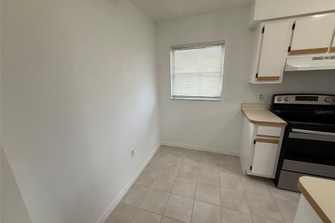 Condo in Port Charlotte, Florida, 2 bedrooms  № 2197077 - photo 2