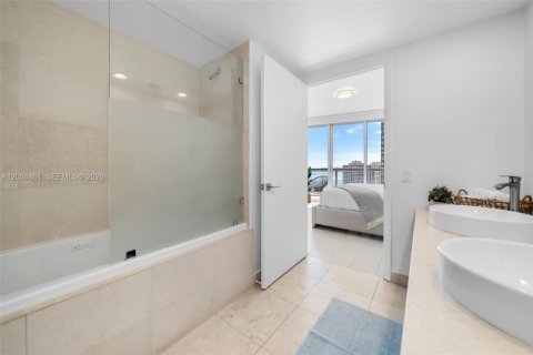 Condominio en venta en Miami, Florida, 2 dormitorios, 88.54 m2 № 2253050 - foto 17