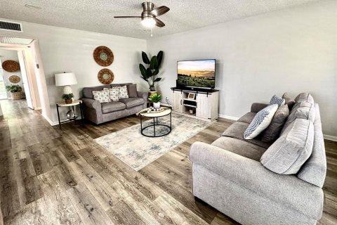 Condominio en venta en West Palm Beach, Florida, 2 dormitorios, 74.14 m2 № 2174347 - foto 11