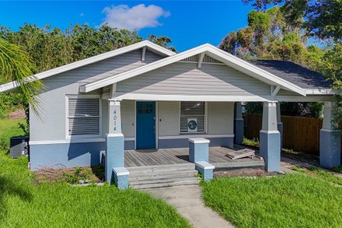 Casa en venta en Tampa, Florida, 3 dormitorios, 131.18 m2 № 1838314 - foto 1