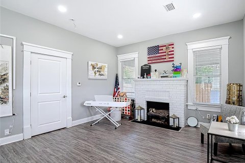 Casa en venta en Tampa, Florida, 3 dormitorios, 131.18 m2 № 1838314 - foto 13