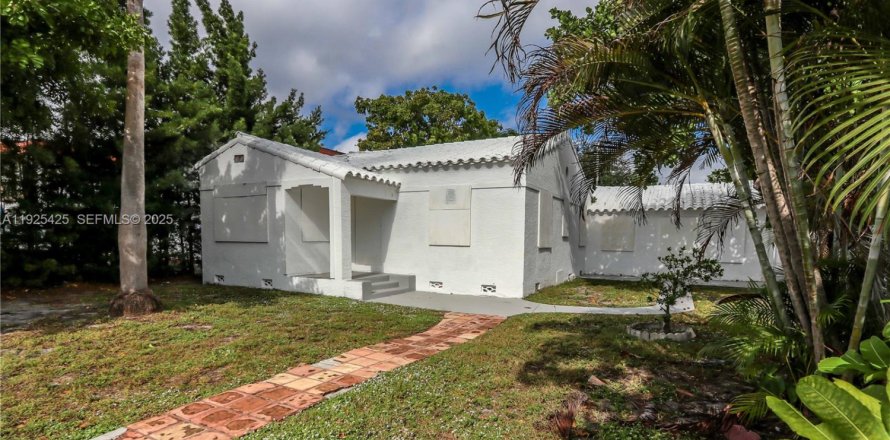 Casa en Hollywood, Florida 2 dormitorios, 142.14 m2 № 1983912