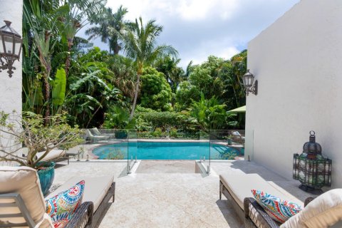Villa ou maison à louer à West Palm Beach, Floride: 4 chambres, 192.49 m2 № 1014223 - photo 1