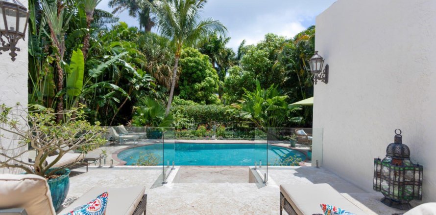Villa ou maison à West Palm Beach, Floride 4 chambres, 192.49 m2 № 1014223