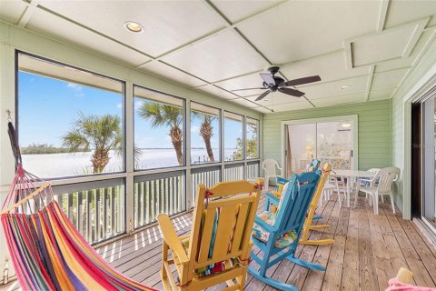 House in Placida, Florida 3 bedrooms, 145.3 sq.m. № 1906382 - photo 23
