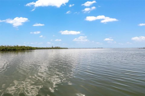 House in Placida, Florida 3 bedrooms, 145.3 sq.m. № 1906382 - photo 5