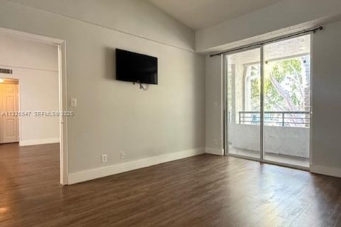 Condominio en venta en Coconut Creek, Florida, 2 dormitorios, 90.58 m2 № 1984126 - foto 17