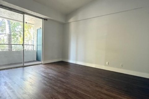 Condominio en venta en Coconut Creek, Florida, 2 dormitorios, 90.58 m2 № 1984126 - foto 18