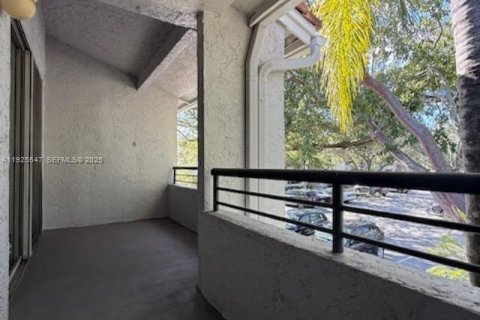 Condominio en venta en Coconut Creek, Florida, 2 dormitorios, 90.58 m2 № 1984126 - foto 23