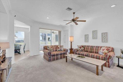 House in Summerfield, Florida 3 bedrooms, 224.17 sq.m. № 2396222 - photo 8