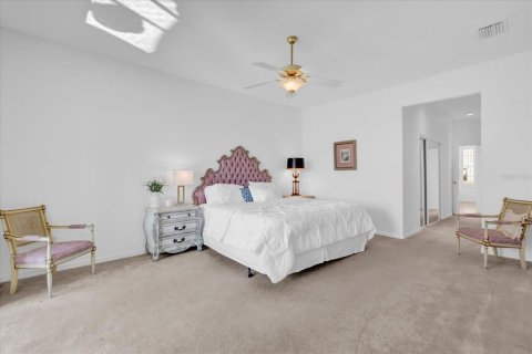 House in Summerfield, Florida 3 bedrooms, 224.17 sq.m. № 2396222 - photo 5