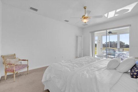House in Summerfield, Florida 3 bedrooms, 224.17 sq.m. № 2396222 - photo 26