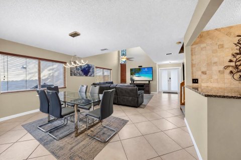 Villa ou maison à vendre à Plantation, Floride: 3 chambres, 184.97 m2 № 2432327 - photo 7