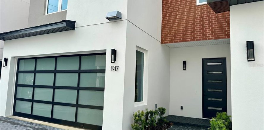Townhouse in Winter Park, Florida 3 bedrooms, 190.54 sq.m. № 1369574