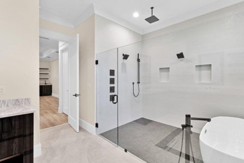 Купить виллу или дом в Виро-Бич, Флорида 14 комнат, 368.36м2, № 2190141 - фото 16