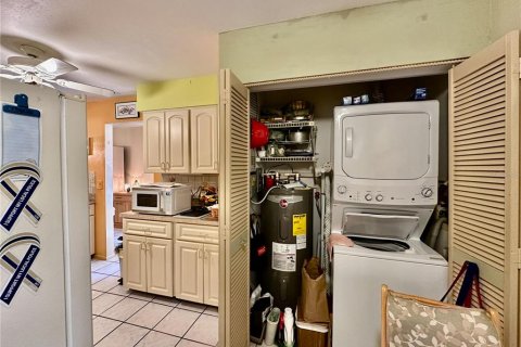Copropriété à vendre à Sarasota, Floride: 2 chambres, 103.03 m2 № 2093194 - photo 10