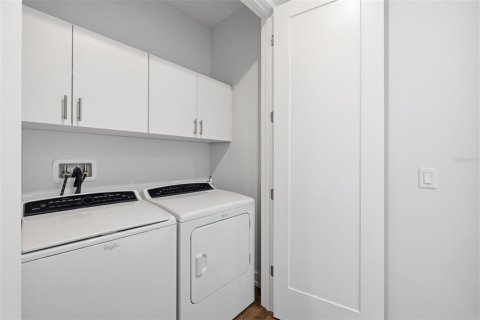 Купить таунхаус в Тампа, Флорида 3 комнаты, 242.85м2, № 2217239 - фото 24