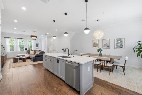 Купить таунхаус в Тампа, Флорида 3 комнаты, 242.85м2, № 2217239 - фото 8