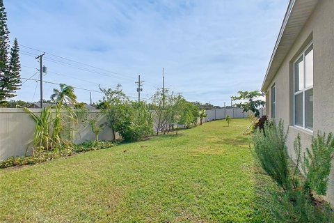 House in Winter Haven, Florida 4 bedrooms, 171.96 sq.m. № 1741026 - photo 29