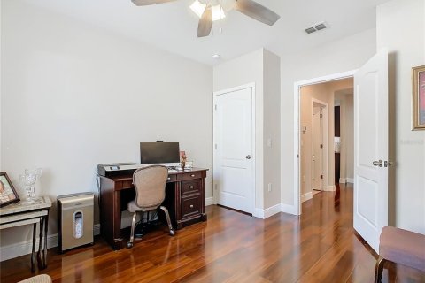 House in Winter Haven, Florida 4 bedrooms, 171.96 sq.m. № 1741026 - photo 23