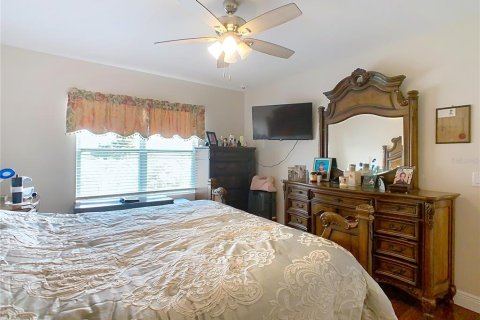 House in Winter Haven, Florida 4 bedrooms, 171.96 sq.m. № 1741026 - photo 13