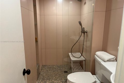 Снять в аренду кондоминиум в Помпано-Бич, Флорида 2 спальни, 97.55м2, № 1952942 - фото 13