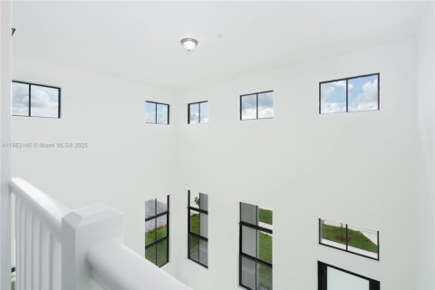 Купить виллу или дом в Майами, Флорида 5 спален, 255.57м2, № 1891462 - фото 14