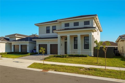 Купить виллу или дом в Майами, Флорида 5 спален, 255.57м2, № 1891462 - фото 4