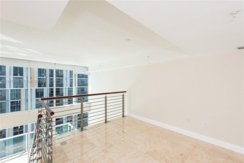Copropriété à louer à Miami, Floride: 1 chambre, 91.69 m2 № 2053257 - photo 6