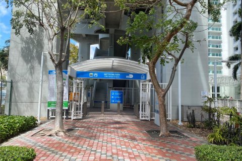 Copropriété à louer à Miami, Floride: 1 chambre, 91.69 m2 № 2053257 - photo 29