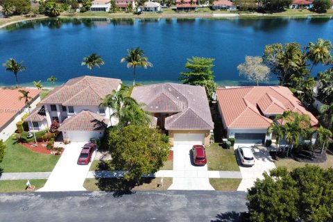 Casa en venta en Homestead, Florida, 4 dormitorios, 163.97 m2 № 1713099 - foto 1