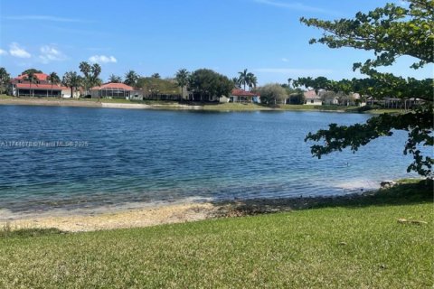 Casa en venta en Homestead, Florida, 4 dormitorios, 163.97 m2 № 1713099 - foto 23