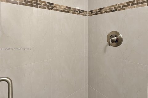 Купить кондоминиум в Плантация, Флорида 2 спальни, 88.26м2, № 2072920 - фото 15