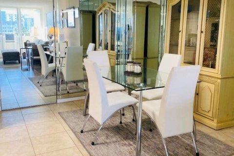 Condo in Pompano Beach, Florida, 1 bedroom  № 2191806 - photo 7