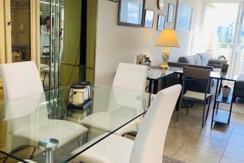 Condo in Pompano Beach, Florida, 1 bedroom  № 2191806 - photo 6