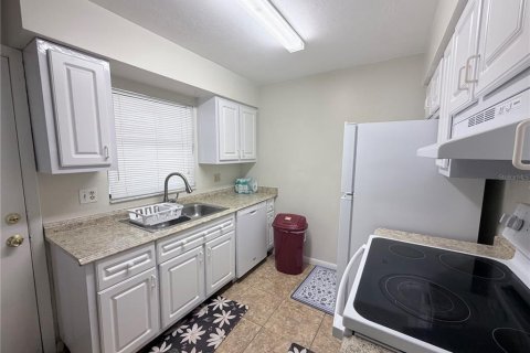 Copropriété à louer à Gainesville, Floride: 2 chambres, 83.61 m2 № 2384467 - photo 8