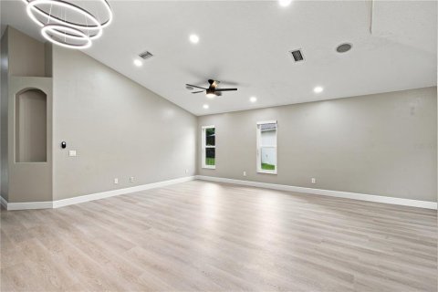 Villa ou maison à vendre à Fish Hawk, Floride: 3 chambres, 201.23 m2 № 2359260 - photo 5